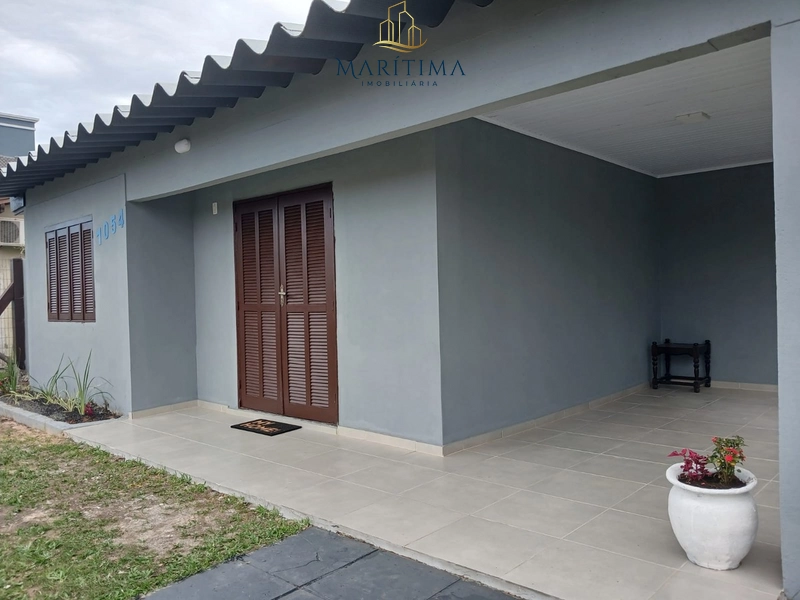 Casa com 04 dormitórios no Centro de Imbé!: 2ª foto da galeria de imagens do imóvel