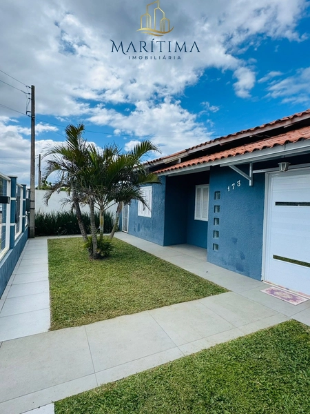 Casa com piscina, em bairro de moradores!: 1ª foto da galeria de imagens do imóvel