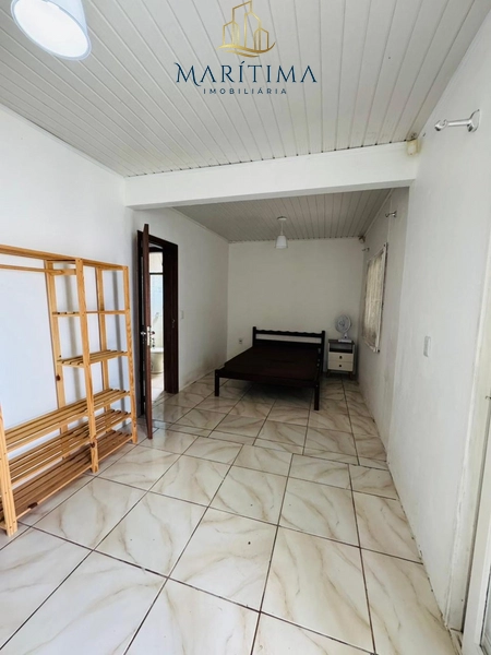 Casa com piscina, em bairro de moradores!: 12ª foto da galeria de imagens do imóvel