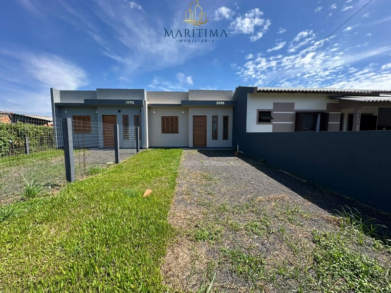 Casa com 02 dormitórios em Tramandaí!: 2ª foto da galeria de imagens do imóvel