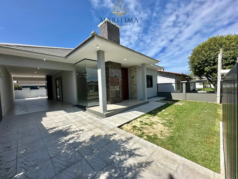 Alto padrão proxima a praia: 2ª foto da galeria de imagens do imóvel