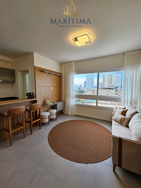 Apartamento mobiliado e decorado, a poucos metros do Mar!: 1ª foto da galeria de imagens do imóvel