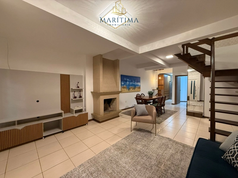 Sobrado com 03 dormitórios e piscina, no Centro de Imbé!: 4ª foto da galeria de imagens do imóvel