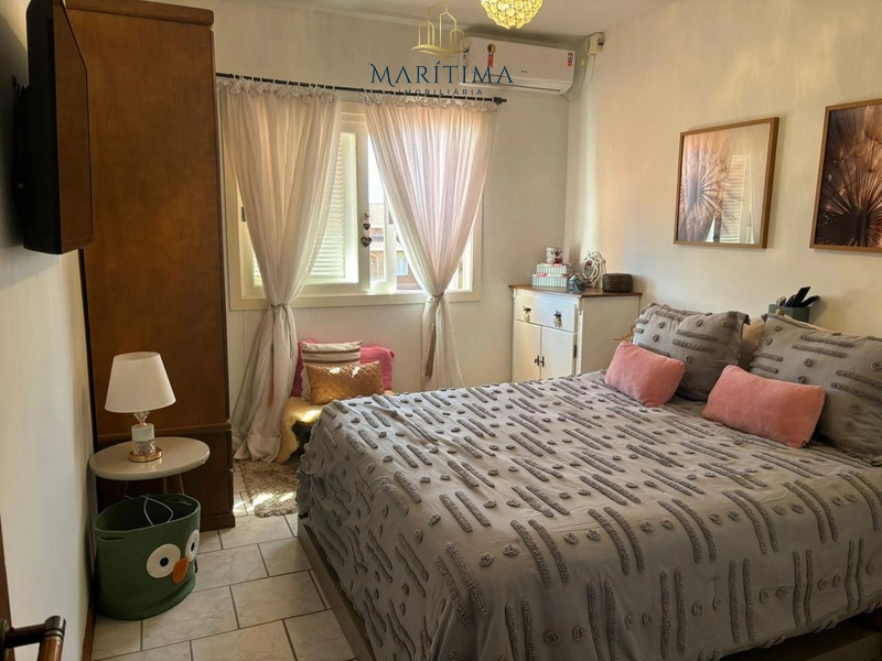 Casa com 04 dormitórios em Imbé!: 9ª foto da galeria de imagens do imóvel