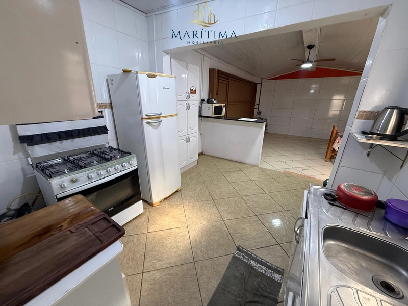 Casa de esquina junto ao centro: 7ª foto da galeria de imagens do imóvel