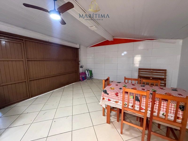 Casa de esquina junto ao centro: 14ª foto da galeria de imagens do imóvel