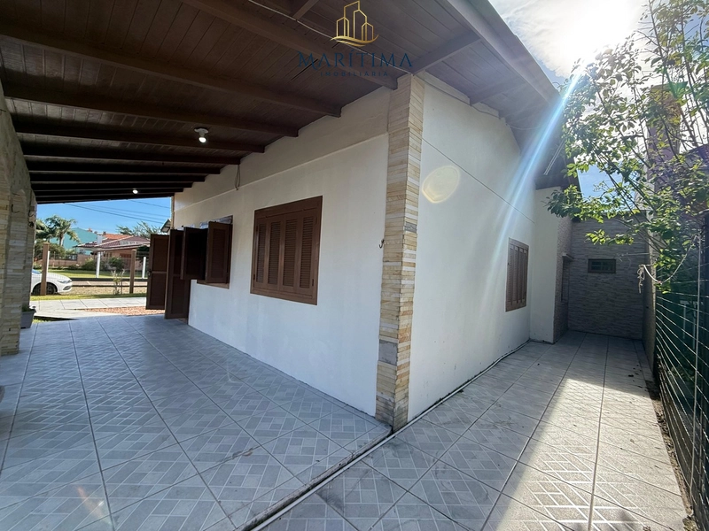Casa de esquina junto ao centro: 4ª foto da galeria de imagens do imóvel
