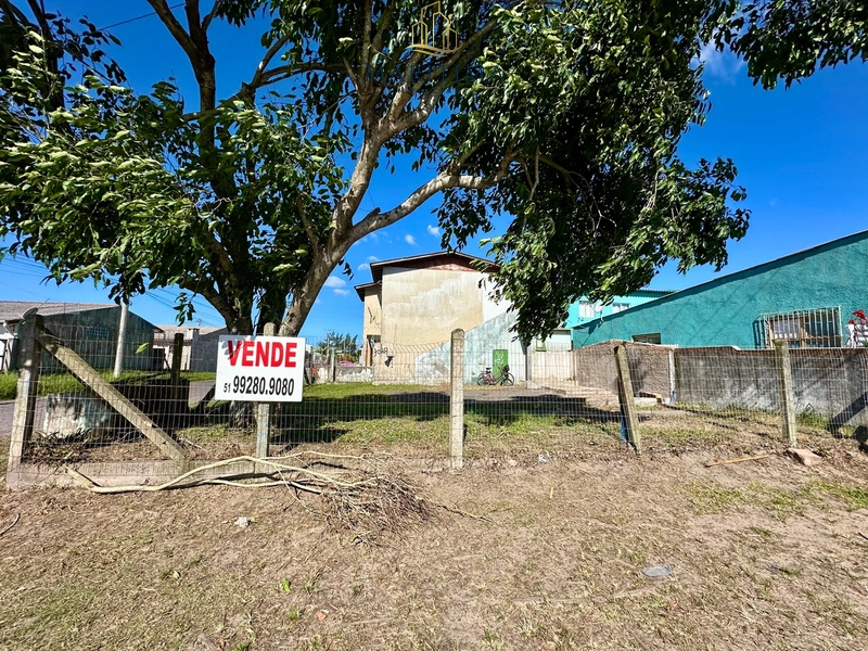 Prédio comercial em Capão Novo: 3ª foto da galeria de imagens do imóvel