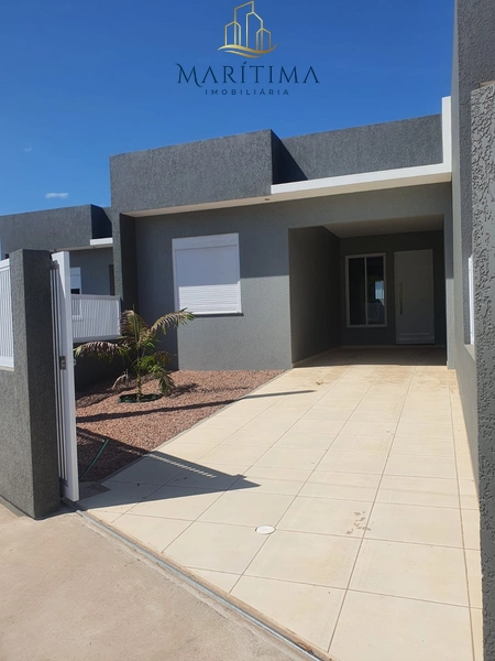Casa nova com 02 dormitórios em Tramandaí!