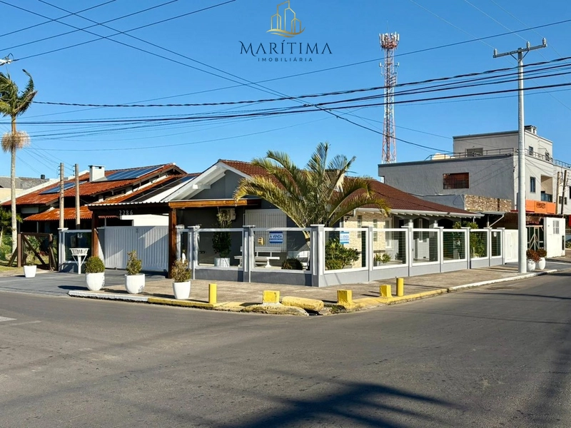 Casa mobiliada com 03 dormitórios, no Centro de Tramandaí!: 1ª foto da galeria de imagens do imóvel