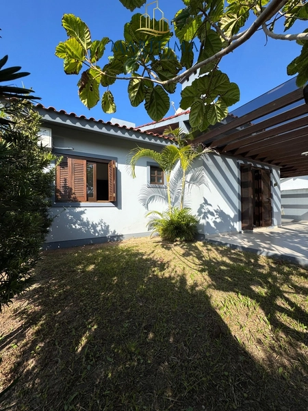 Casa com 04 dormitórios, no Centrinho de Nova Tramandaí!: 2ª foto da galeria de imagens do imóvel