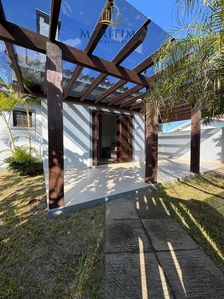 Casa com 04 dormitórios, no Centrinho de Nova Tramandaí!: 3ª foto da galeria de imagens do imóvel