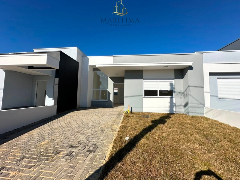 Casa com 02 dormitórios em Tramandaí!!