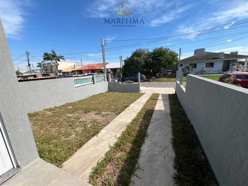 Casa geminada com 02 dormitórios, no Centro de Imbé!: 2ª foto da galeria de imagens do imóvel