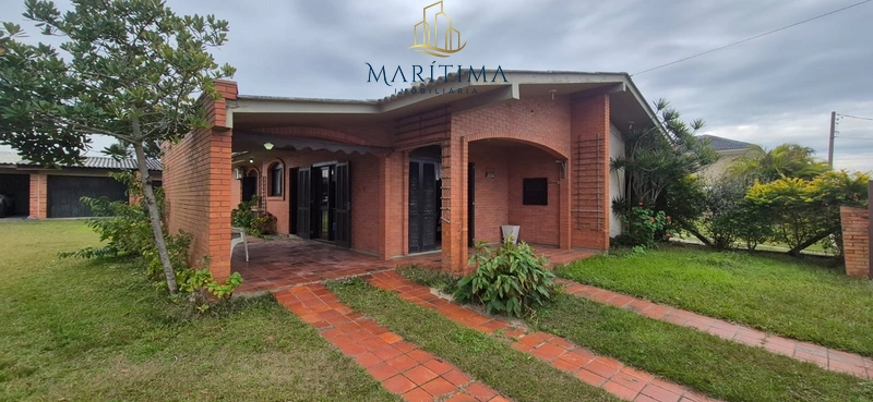 Casa com 4 dormitórios e anexo, em bairro de moradores!: 1ª foto da galeria de imagens do imóvel