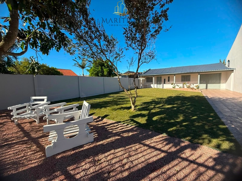 Casa com 04 dormitórios e pátio amplo, em bairro de moradores fixos!: 3ª foto da galeria de imagens do imóvel