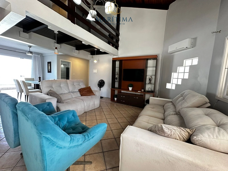 Casa no Centro de Imbé, com 05 dormitórios e piscina!: 5ª foto da galeria de imagens do imóvel