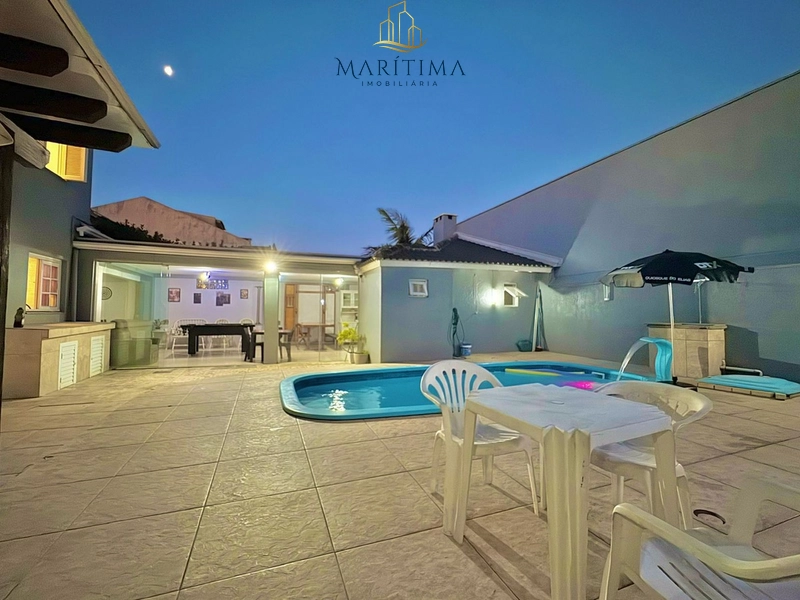 Casa no Centro de Imbé, com 05 dormitórios e piscina!: 37ª foto da galeria de imagens do imóvel