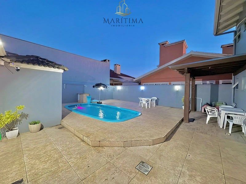 Casa no Centro de Imbé, com 05 dormitórios e piscina!: 33ª foto da galeria de imagens do imóvel