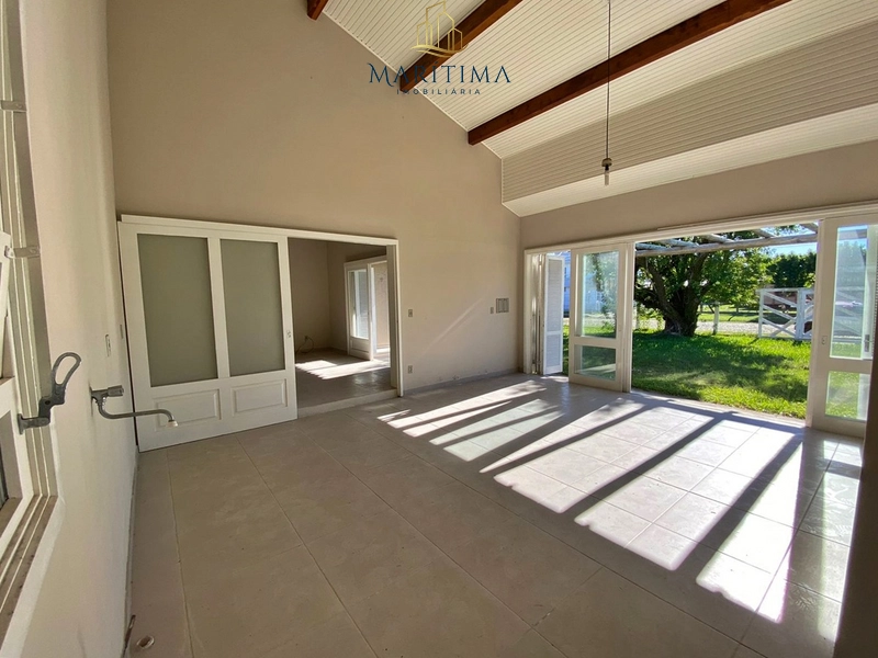 Ampla casa com localização privilegiada!: 3ª foto da galeria de imagens do imóvel