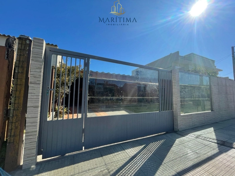 Ótima casa em localização privilegiada no Centro de Tramandaí.: 2ª foto da galeria de imagens do imóvel