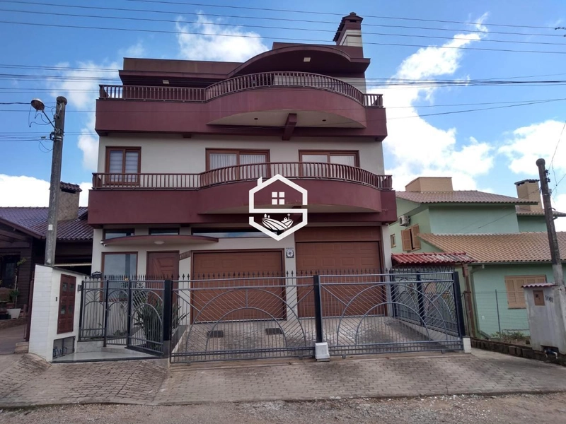 TRIPLEX ENCANTADOR COM TODO CONFORTO QUE VOCÊ MERECE...: 1ª foto da galeria de imagens do imóvel