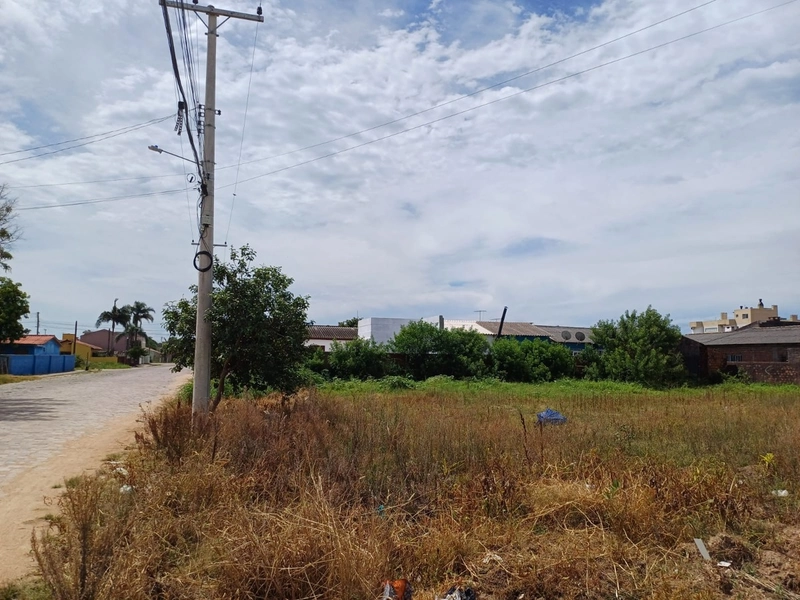 TERRENO DE ESQUINA NO BAIRRO OLARIA...: 1ª foto da galeria de imagens do imóvel