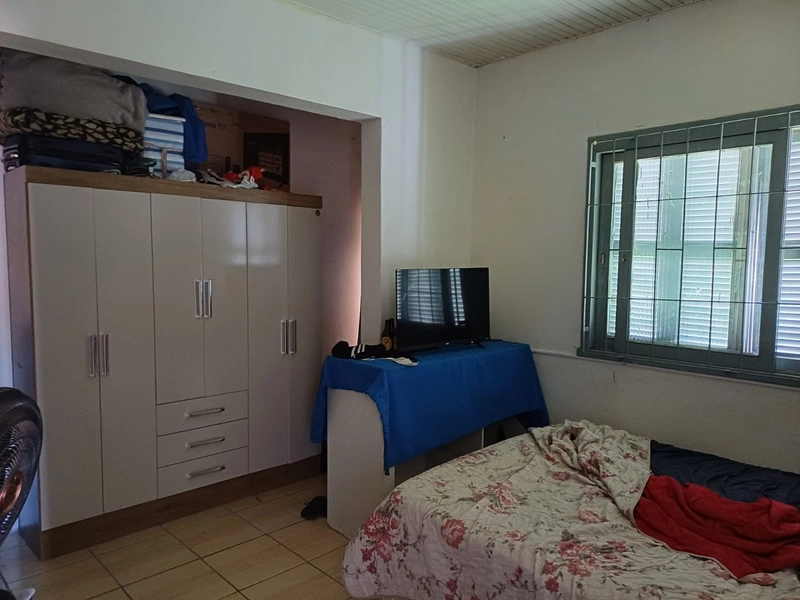 CASA DE ESQUINA, BOA LOCALIZAÇÃO, 3 DORMITÓRIOS...: 3ª foto da galeria de imagens do imóvel