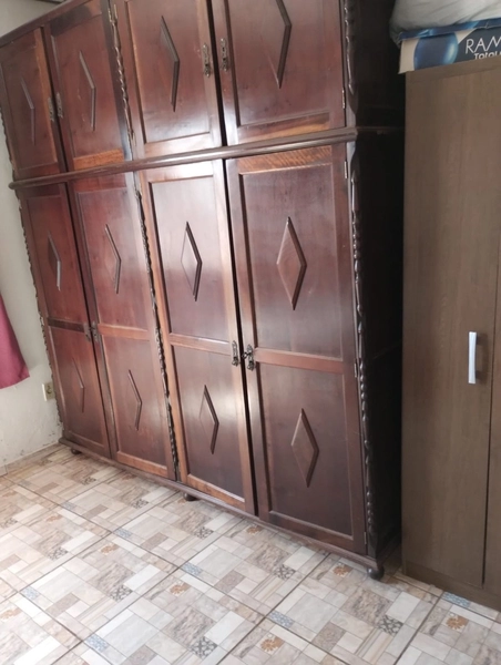 CASA AMPLA E BEM LOCALIZADA PRÓXIMA AO CENTRO...: 5ª foto da galeria de imagens do imóvel