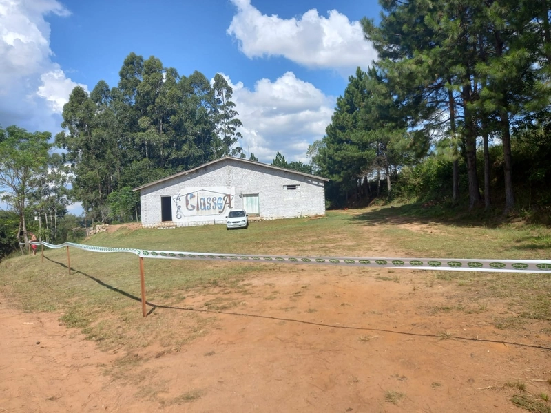Ponto comercial já estabelecido localizado em Freguesia.: 1ª foto da galeria de imagens do imóvel