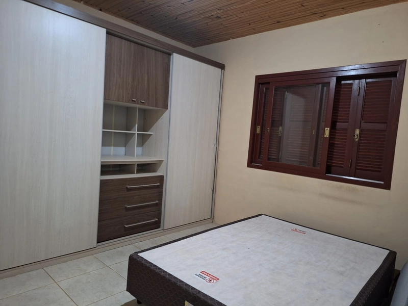 VOCÊ QUE BUSCA UMA CASA COM ÓTIMA LOCALIZAÇÃO!: 3ª foto da galeria de imagens do imóvel