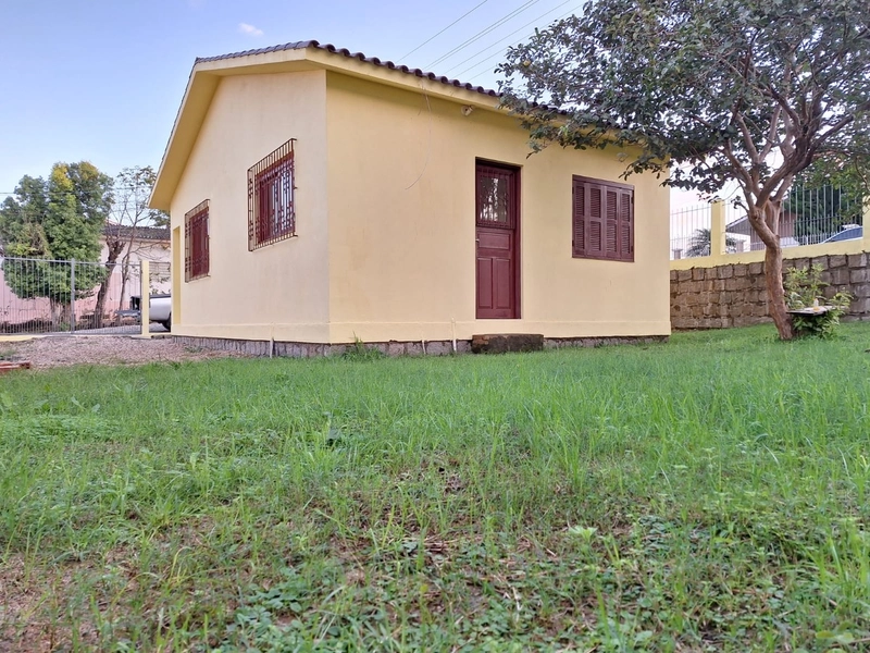 VOCÊ QUE BUSCA UMA CASA COM ÓTIMA LOCALIZAÇÃO!: 1ª foto da galeria de imagens do imóvel