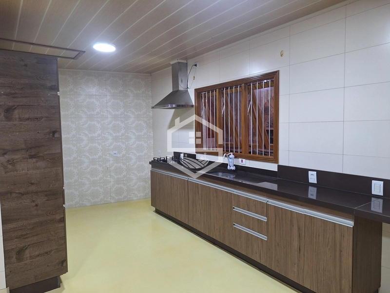CASA ESTILO COLONIAL ACONCHEGANTE E BEM LOCALIZADA...: 19ª foto da galeria de imagens do imóvel