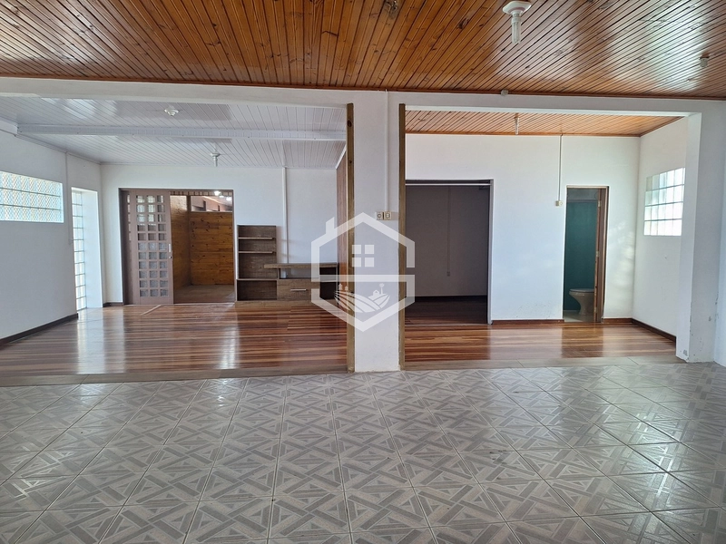 CASA ESTILO COLONIAL ACONCHEGANTE E BEM LOCALIZADA...: 26ª foto da galeria de imagens do imóvel