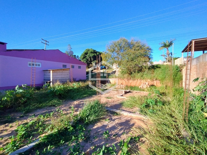 Terreno com Projeto para 02 pisos pronto.: 1ª foto da galeria de imagens do imóvel