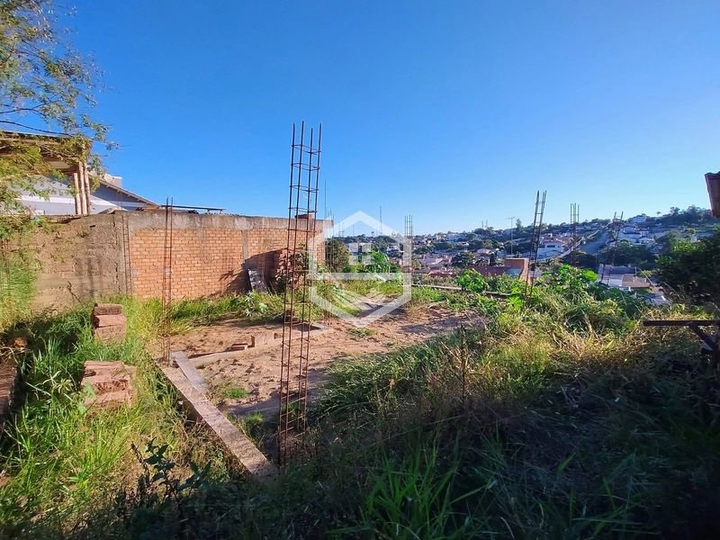 Terreno com Projeto para 02 pisos pronto.: 3ª foto da galeria de imagens do imóvel