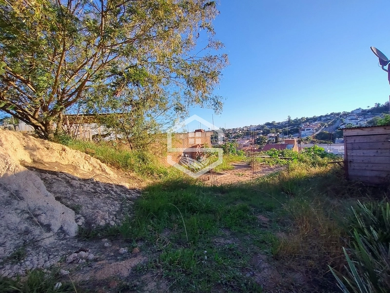 Terreno com Projeto para 02 pisos pronto.: 4ª foto da galeria de imagens do imóvel