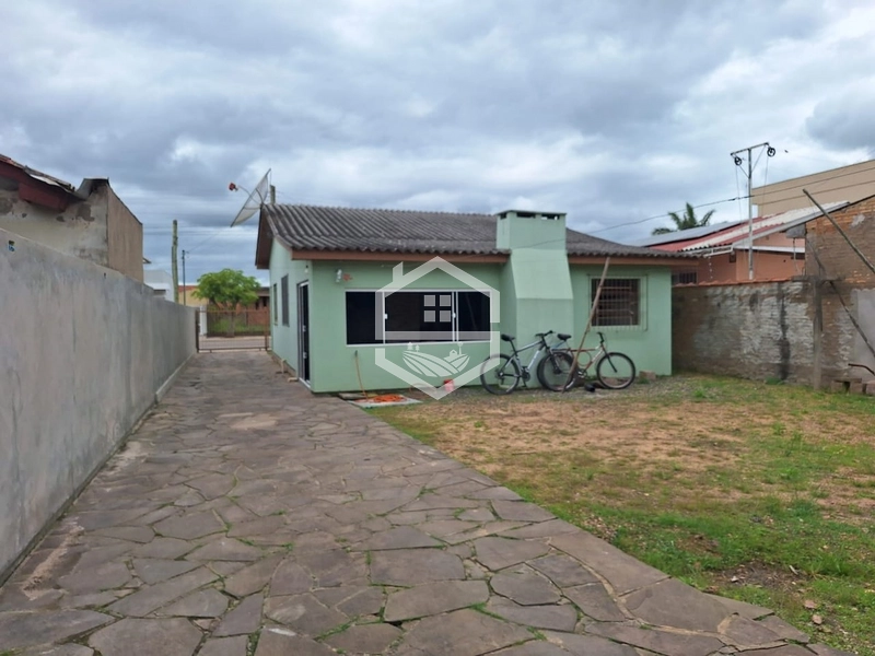 CASA 2 DORMITÓRIOS, BAIRRO OLARIA, BOA LOCALIZAÇÃO: 1ª foto da galeria de imagens do imóvel