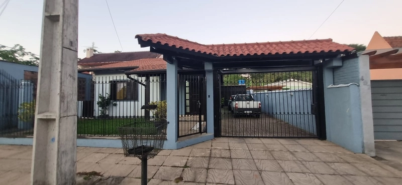 Casa com 3 Dormitórios e Amplo Pátio no Bairro São João, Montenegro: 2ª foto da galeria de imagens do imóvel