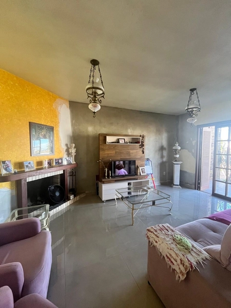 Casa com 3 Dormitórios e 209m² no Centro de Montenegro: 3ª foto da galeria de imagens do imóvel