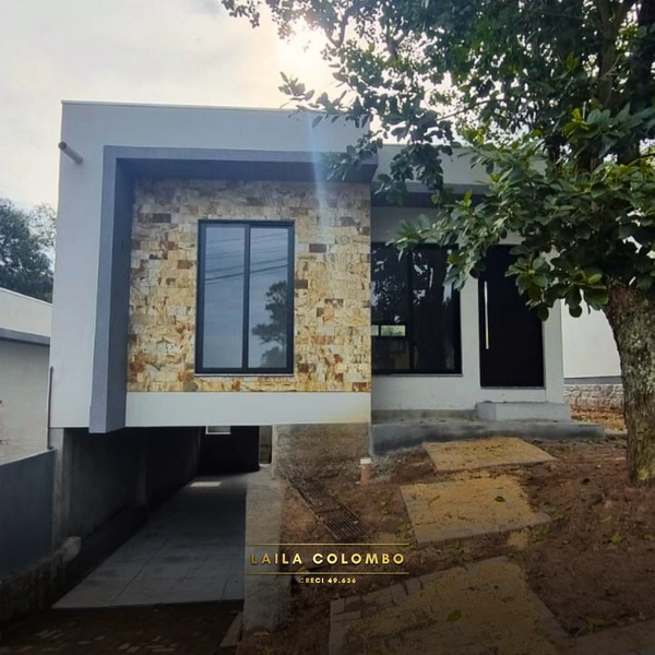 Casa Moderna com Suíte e Vista Panorâmica no Bairro Santo Antônio