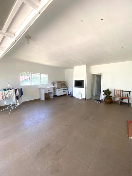 Casa Moderna de 251m² com Amplo Pátio Próximo ao Fórum, Montenegro: 20ª foto da galeria de imagens do imóvel