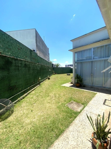 Casa Moderna de 251m² com Amplo Pátio Próximo ao Fórum, Montenegro: 25ª foto da galeria de imagens do imóvel