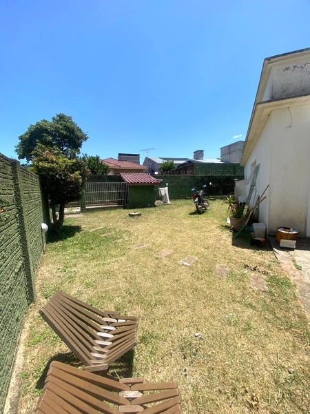 Casa Moderna de 251m² com Amplo Pátio Próximo ao Fórum, Montenegro: 27ª foto da galeria de imagens do imóvel