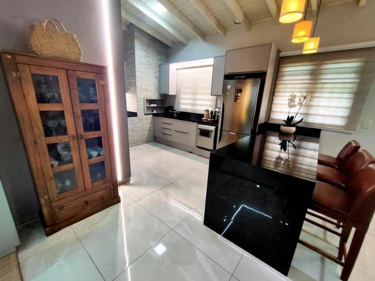 Casa com 3 Dormitórios, Piscina e Móveis Sob Medida em Montenegro: 5ª foto da galeria de imagens do imóvel