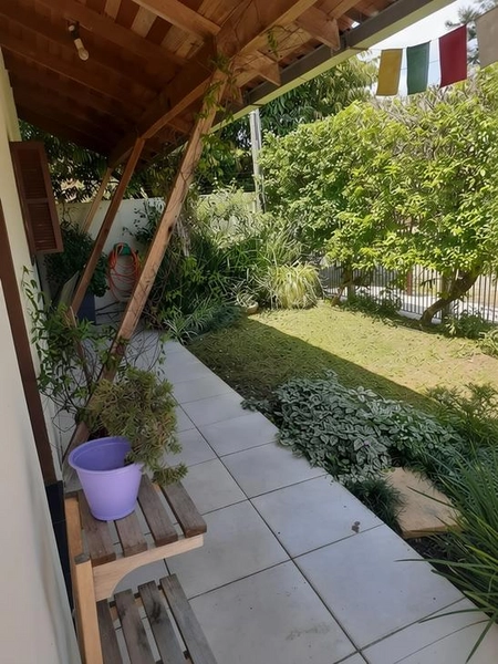 Casa de Alvenaria com 3 Dormitórios e Closet no Bairro Municipal: 4ª foto da galeria de imagens do imóvel