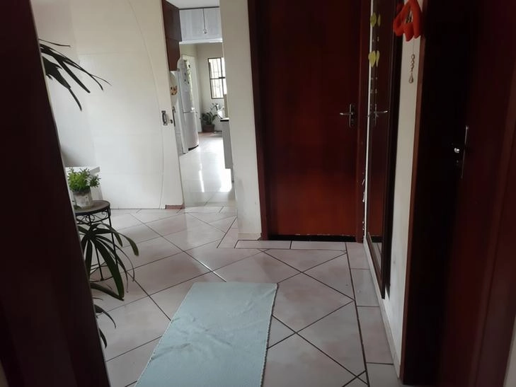 Casa de Alvenaria com 3 Dormitórios e Closet no Bairro Municipal: 6ª foto da galeria de imagens do imóvel