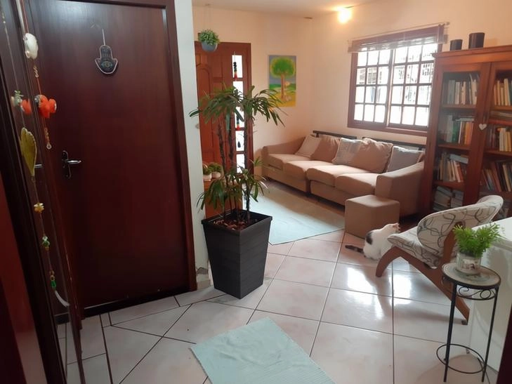 Casa de Alvenaria com 3 Dormitórios e Closet no Bairro Municipal: 15ª foto da galeria de imagens do imóvel