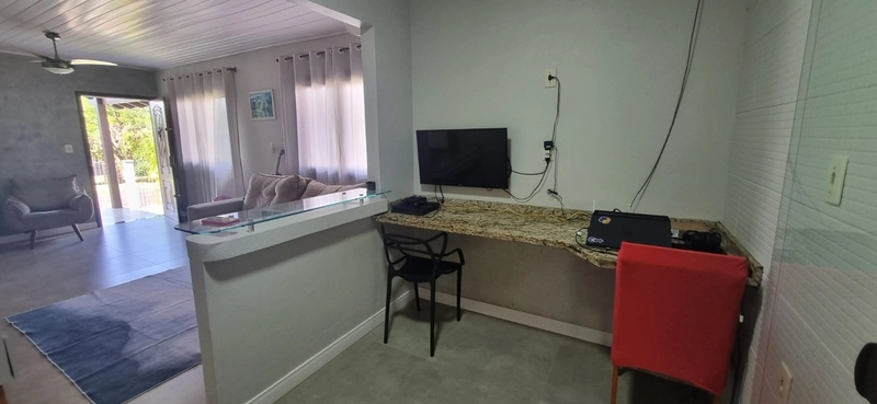 Casa com 3 Dormitórios, Escritório e Aquecimento Solar: 13ª foto da galeria de imagens do imóvel