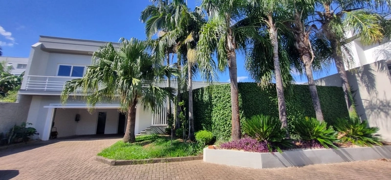 Casa de Alto Padrão com 4 Dormitórios no Bairro Rui Barbosa: 1ª foto da galeria de imagens do imóvel